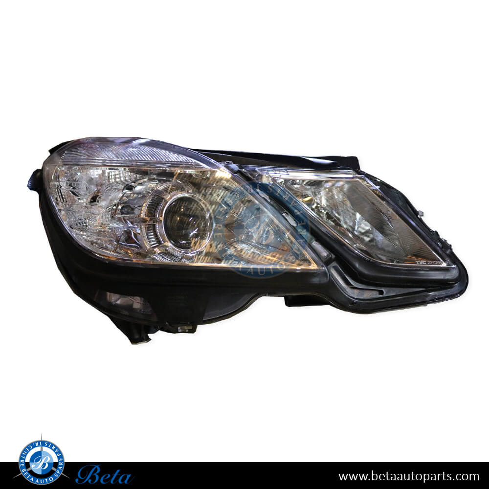 Right Side Headlamp Normal for Mercedes E-Class W212 2010-2013 models, Part Number 2128200261 Right Side Headlamp Normal for Mercedes E-Class W212 2010-2013 models, Part Number 2128200261